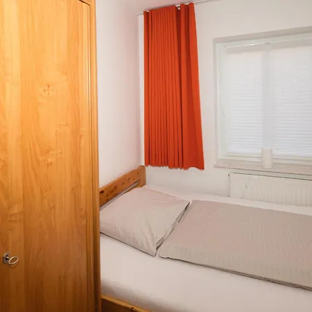 Διαμέρισμα Dallacker 4, 6 *